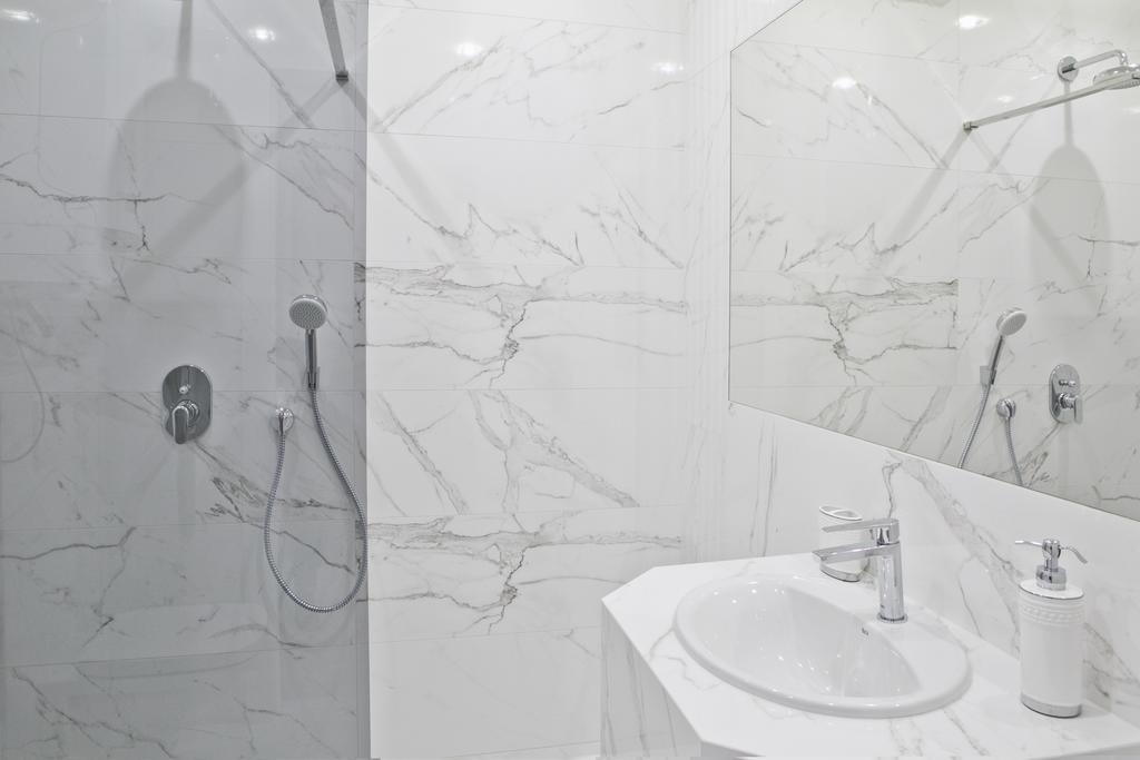 Elegant City Center Apartment 7A Krakow Bagian luar foto
